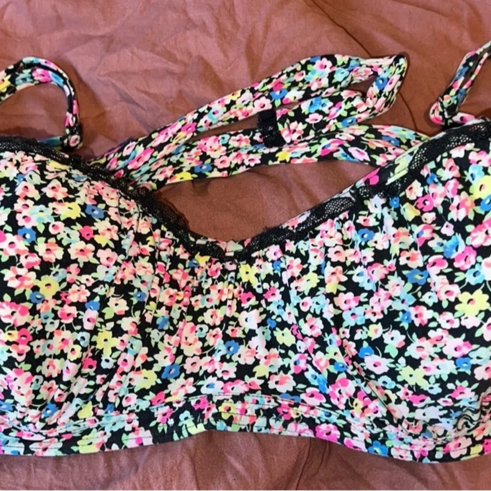 Coco Rave Multicolor Bikini Top - Picture 1 of 2